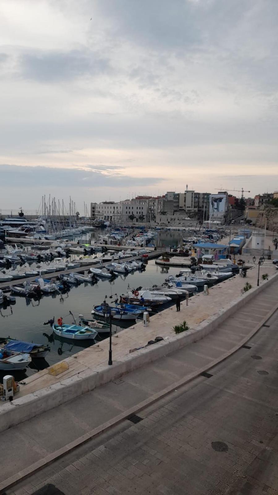 Affittacamere Il Labirinto Bisceglie Luaran gambar